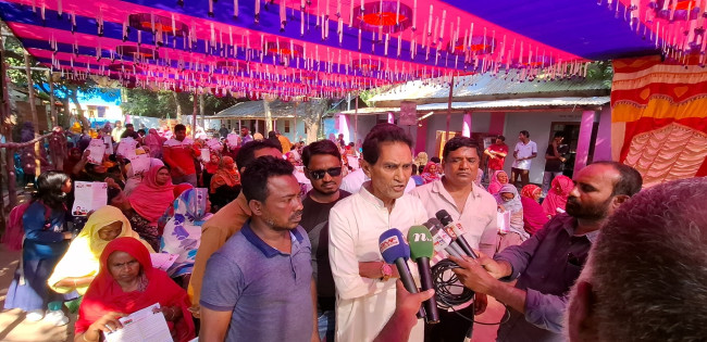 হরিপুরে অধ্যক্ষ সোহরাব উদ্দিনের বিশাল নারী সমাবেশ