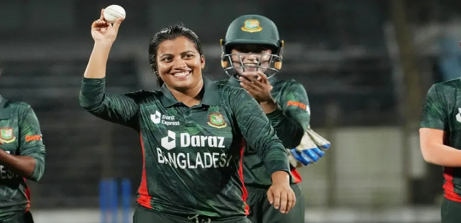 বাংলাদেশি নাহিদা আইসিসির সেরা নারী ক্রিকেটার