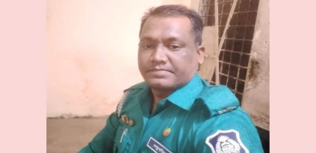 পুলিশ সদস্যের লাশ উদ্ধার যাত্রাবাড়ী ফাঁড়ির টয়লেট থেকে
