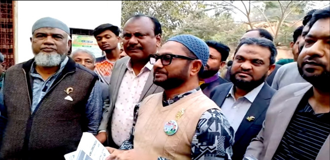 ধানের শীষের পক্ষে ভোট চাইলেন  কাজল মাজমাদার