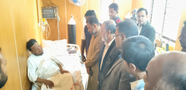 জাকির হোসেন সরকার দৃষ্টান্ত স্থাপন করলেন সৌহার্দ্য ও মানবতার
