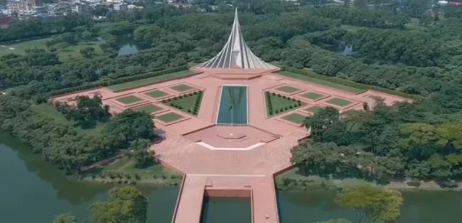 প্রধানমন্ত্রী  শহীদদের প্রতি শ্রদ্ধা জানালেন