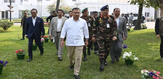 প্রধানমন্ত্রী তারেক রহমান পুরনো কর্মচারীদের কাছে ডেকে কথা বললেন