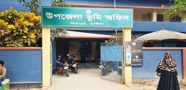 মিরপুরে রাতে তালা ভেঙে সরকারি দপ্তরের নথিপত্র তছনছ