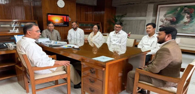 পাঁচটি সিটি করপোরেশনে নবনিযুক্ত প্রশাসকরা প্রধানমন্ত্রীর  সঙ্গে সৌজন্য সাক্ষাৎ