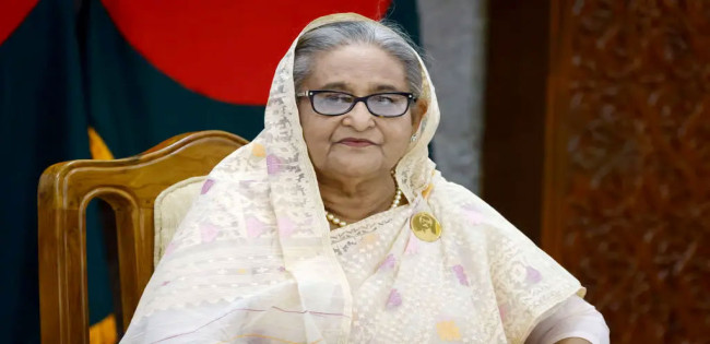 শেখ হাসিনার  মৃত্যুদণ্ডের রায় বাতিল চেয়ে ট্রাইব্যুনালে আইনজীবীর চিঠি