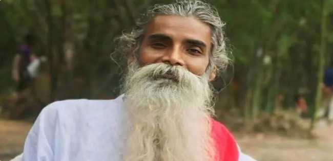 হিন্দু,বৌদ্ধ ও খ্রিষ্টান ধর্মের অবতার হিসেবেও আবির্ভূত হন পীর শামীম ?