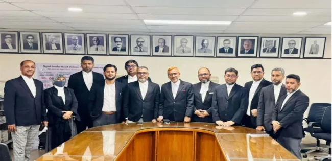 একযোগে জামায়াতপন্থী ১৭ ডেপুটি ও সহকারী অ্যাটর্নি জেনারেলের পদত্যাগ