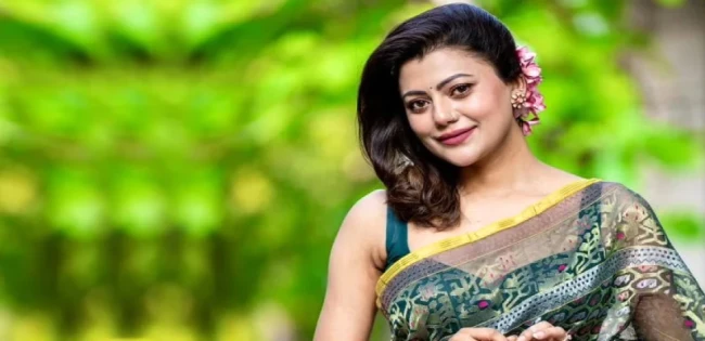 ভালোবেসে খাওয়াতে চাই