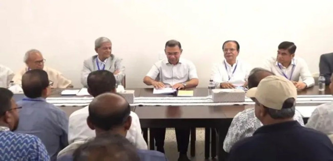৩ জেলার বিএনপির সাংগঠনিক বৈঠক তারেক রহমানের সঙ্গে