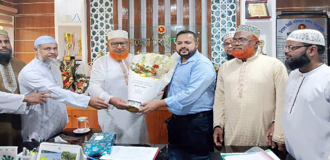 দলবল নিয়ে নতুন ইউএনওকে সংবর্ধনা দিলেন জামায়াত এমপি, এলাকায় বিতর্ক