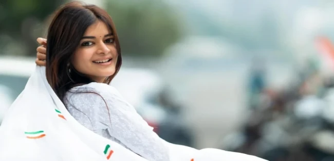 মধুমিতা  এলেন  বাংলাদেশে